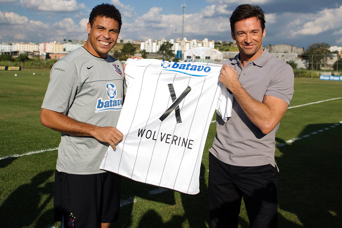 2009-0505-Ronaldo-Hugh-Jackman.jpg